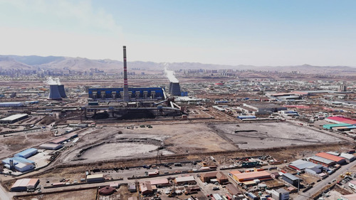 “Дулааны тавдугаар цахилгаан станц” төсөл хэрэгжих талбайн үнсийг зөөж эхэллээ